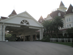 Photos Hong Kong Disneyland Hotel February 08 Mousesavers Com